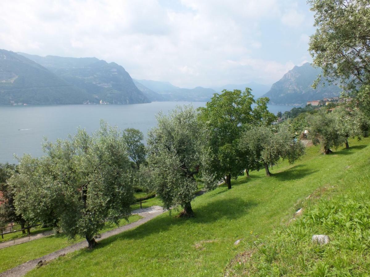 App. Monte Isola Vista Panoramica Vila Exterior foto